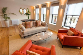 SoHot Stays The Royal Suite Harbour Views Sleeps 4